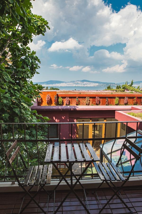 L'Isola Guesthouse (Adults Only) Хейбелиада Экстерьер фото