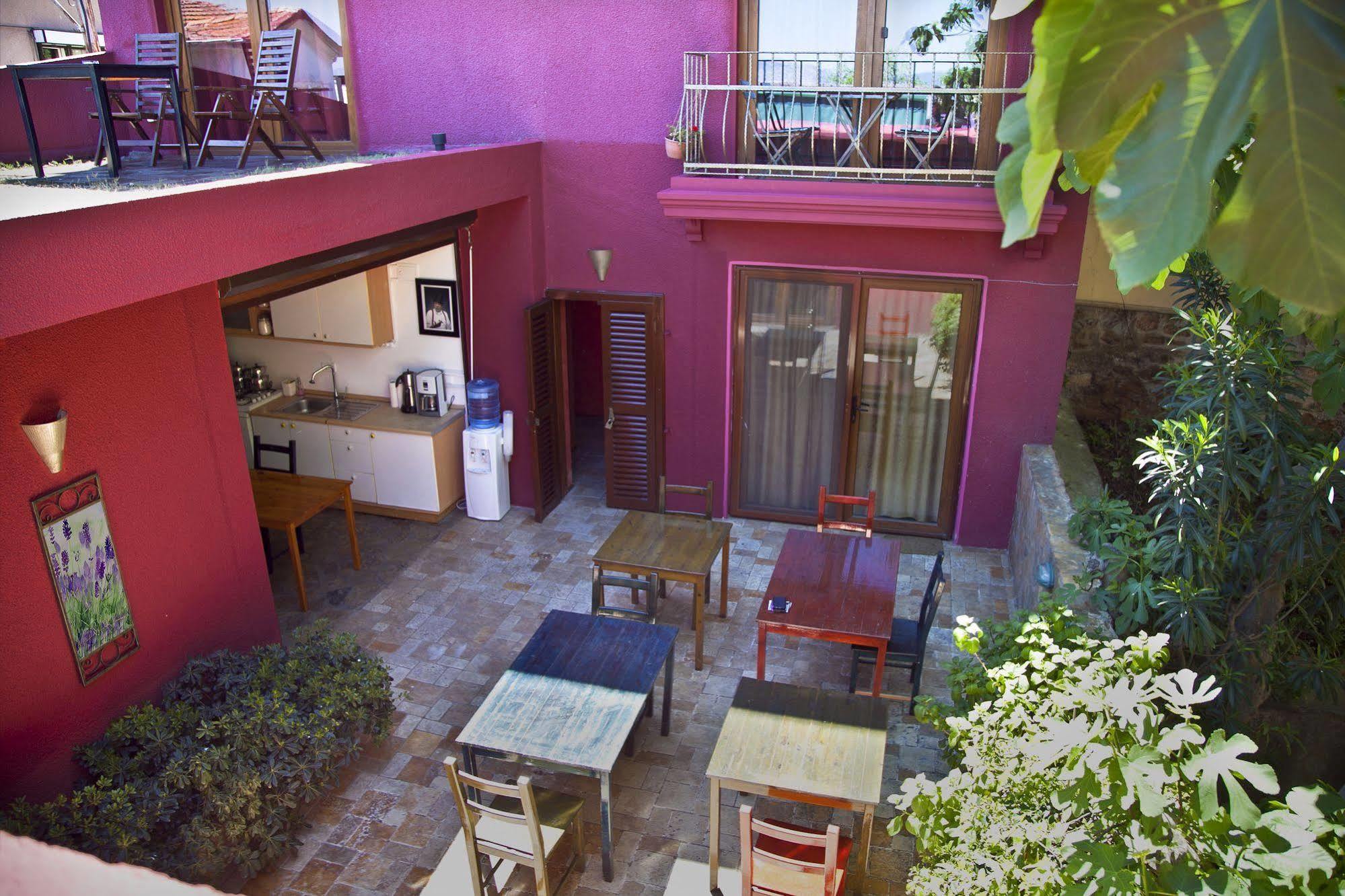 L'Isola Guesthouse (Adults Only) Хейбелиада Экстерьер фото