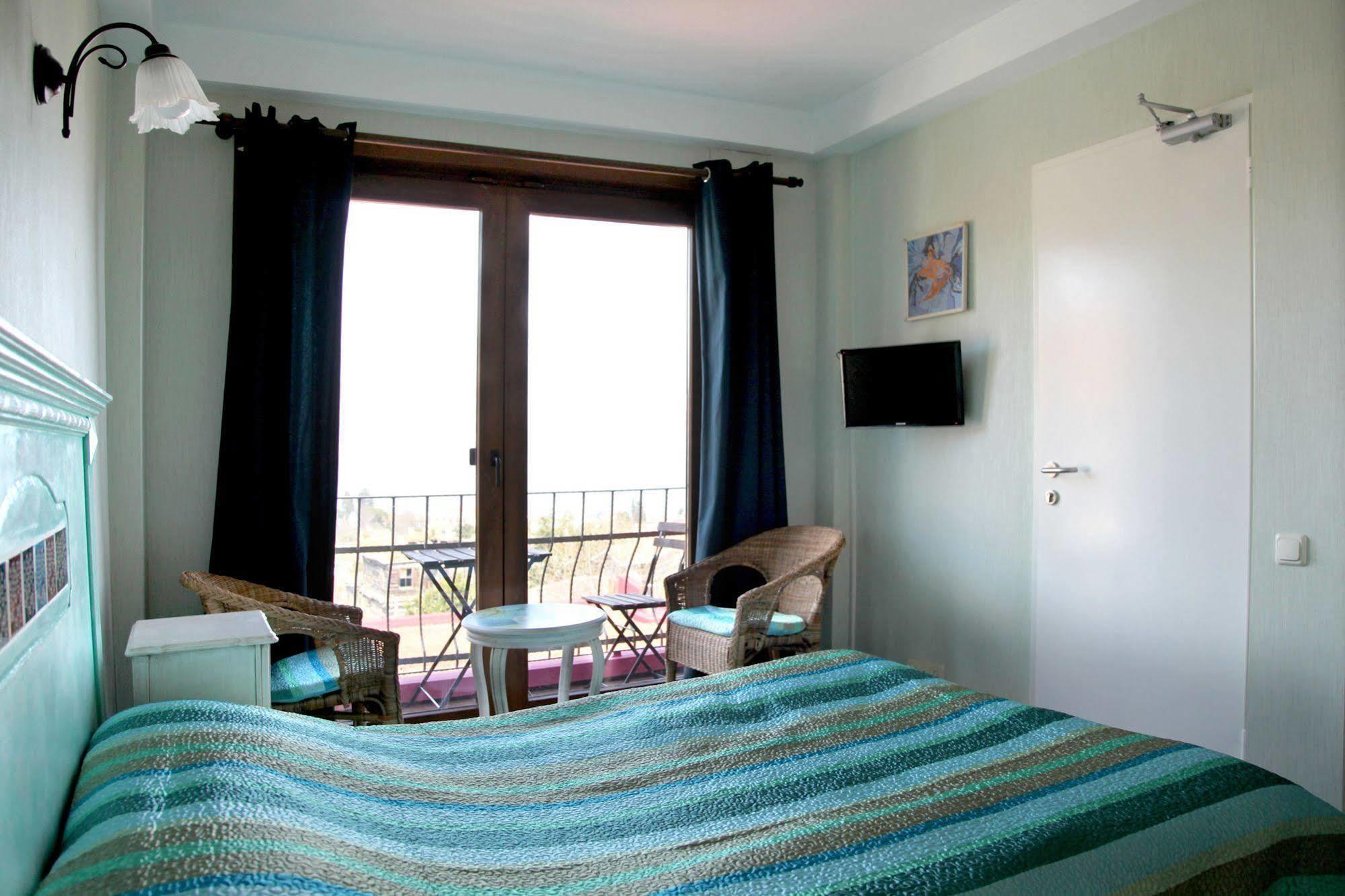 L'Isola Guesthouse (Adults Only) Хейбелиада Экстерьер фото